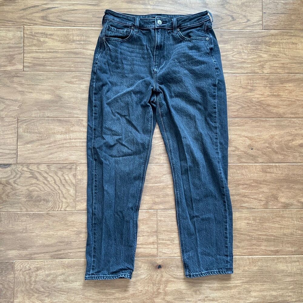 American Eagle Strigid Mom Jean Size 8 Short Charcoal Gray Black
